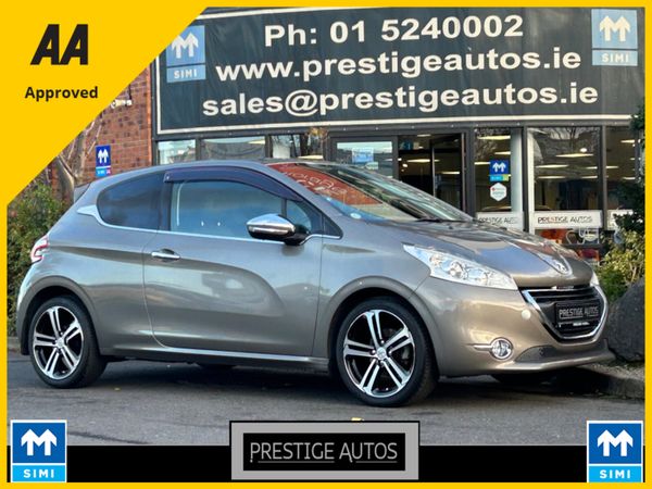 Peugeot 208 Hatchback, Petrol, 2014, Grey