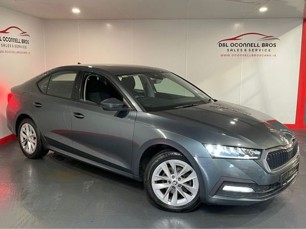Skoda Octavia Saloon, Diesel, 2021, Grey
