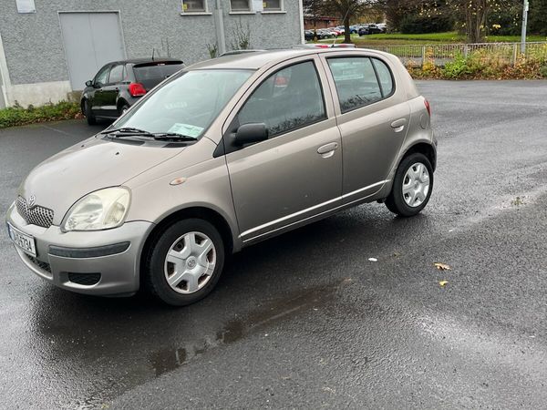 Toyota Yaris Hatchback, Petrol, 2004, Grey