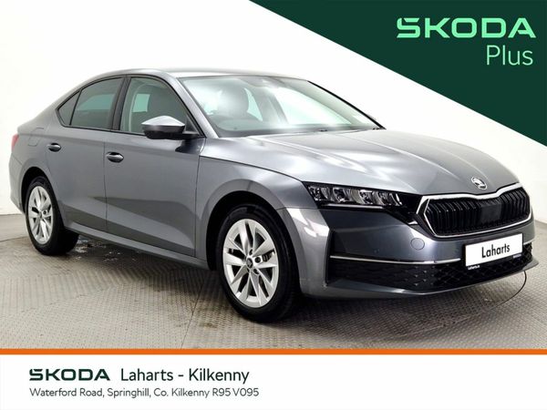 Skoda Octavia Saloon, Petrol, 2025, Grey
