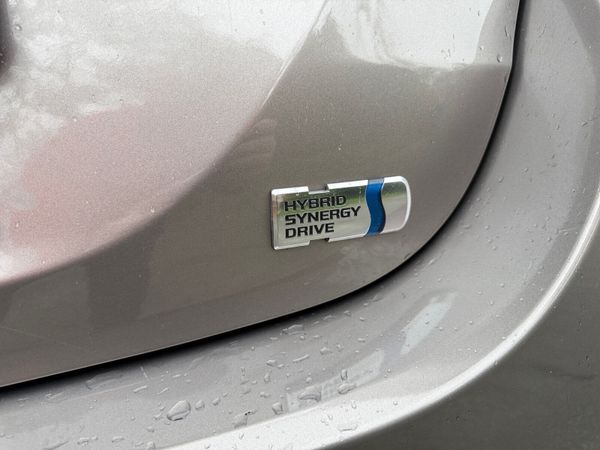 Toyota Yaris Hatchback, Petrol Hybrid, 2021, Grey