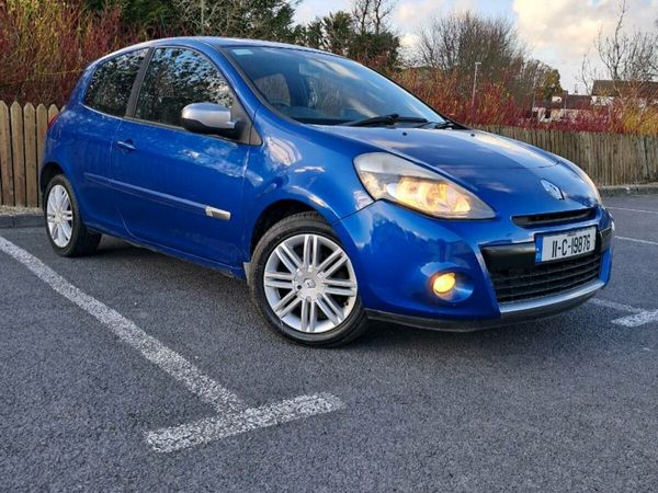 Renault Clio Hatchback, Petrol, 2011, Blue