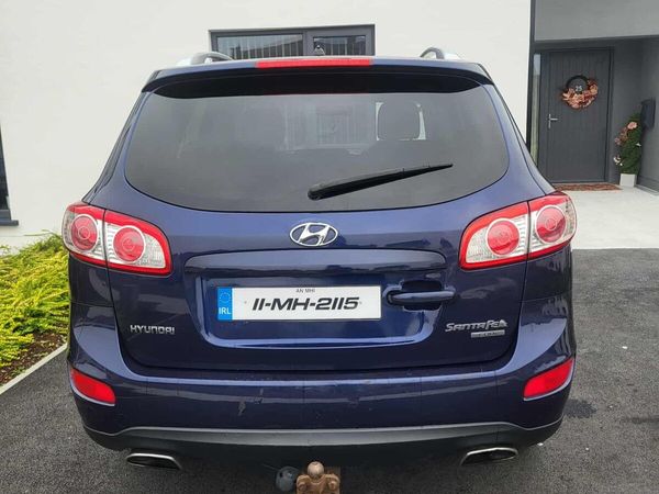 Hyundai Santa Fe SUV, Diesel, 2011, Blue