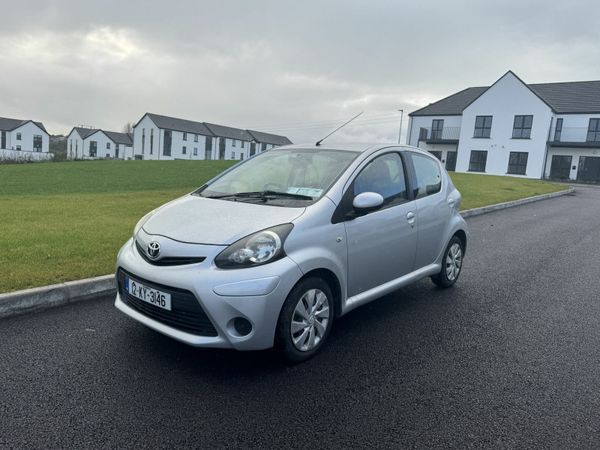 Toyota Aygo Hatchback, Petrol, 2012, Silver