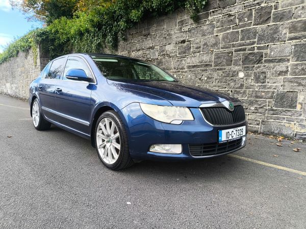 Skoda Superb Saloon, Diesel, 2010, Blue