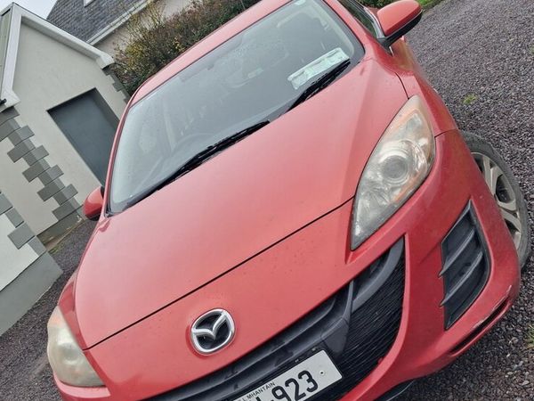 Mazda Mazda3 Hatchback, Diesel, 2010, Red
