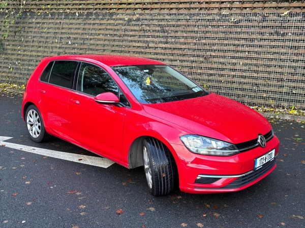 Volkswagen Golf Hatchback, Diesel, 2017, Red