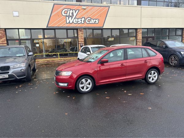 Skoda Rapid Saloon, Petrol, 2015, Red