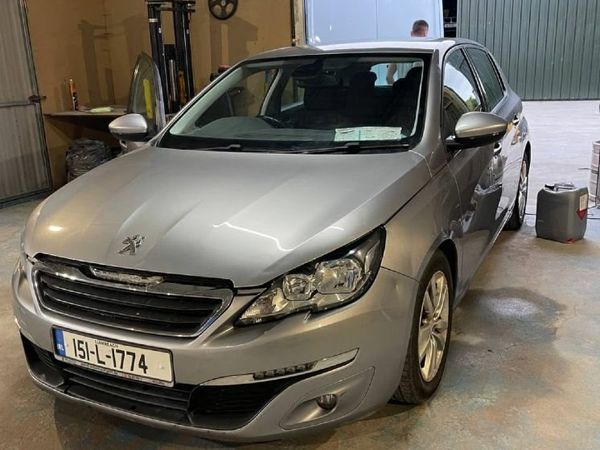 Peugeot 308 Hatchback, Diesel, 2015, Grey
