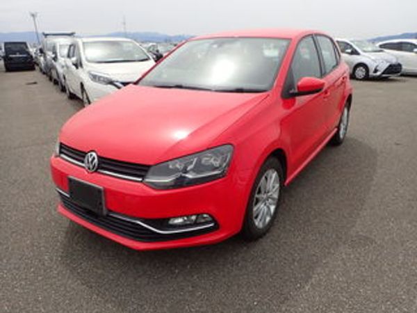 Volkswagen Polo Hatchback, Petrol, 2016, Red