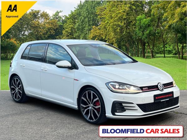 Volkswagen Golf Hatchback, Petrol, 2019, White