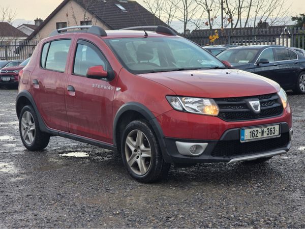 Dacia Sandero Hatchback, Diesel, 2016, Red