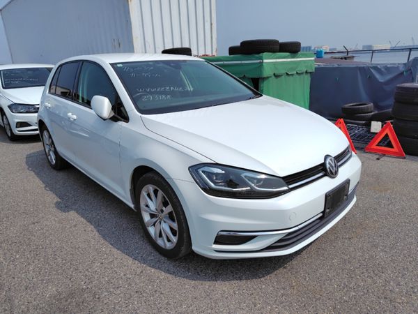 Volkswagen Golf Hatchback, Petrol, 2018, White