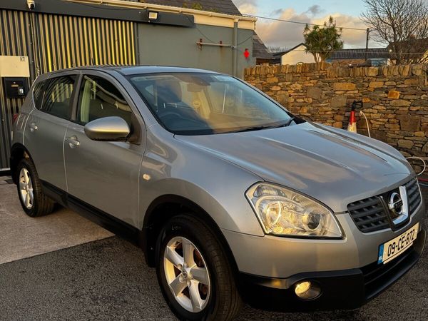 Nissan Qashqai Hatchback, Petrol, 2009, Silver