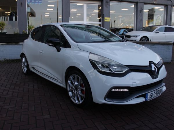 Renault Clio Hatchback, Petrol, 2015, White