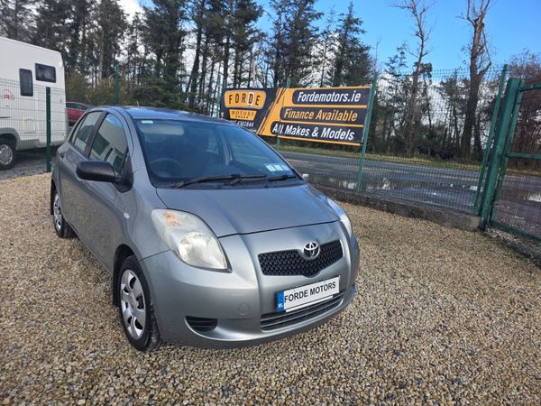 Toyota Yaris Hatchback, Petrol, 2006, Silver