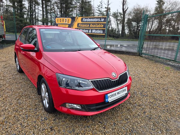 Skoda Fabia Hatchback, Petrol, 2015, Red