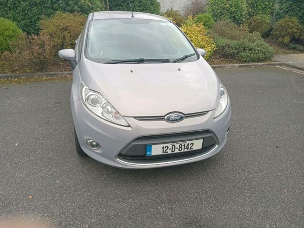 Ford Fiesta Hatchback, Petrol, 2012, Grey