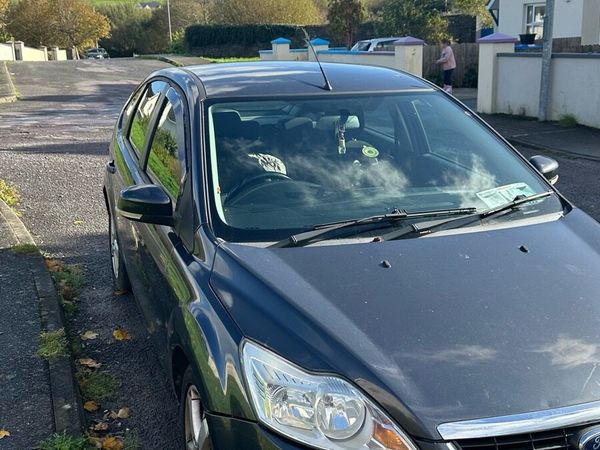 Ford Focus Hatchback, Diesel, 2009, Grey