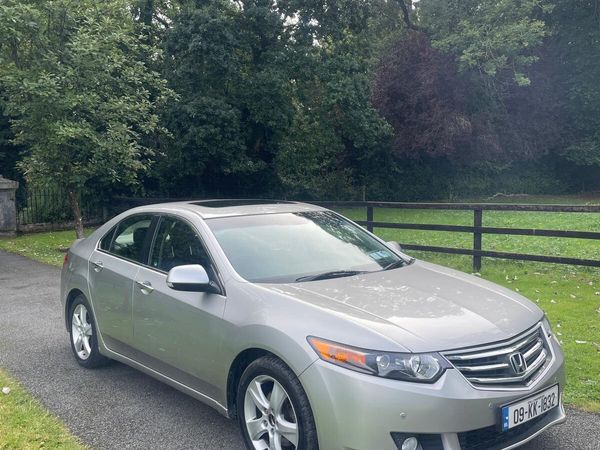 Honda Accord Saloon, Diesel, 2009, Silver