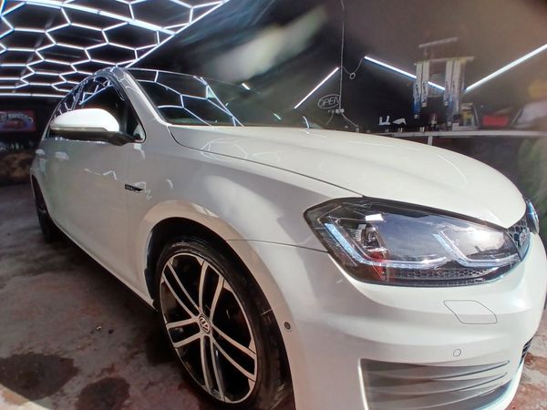 Volkswagen Golf Hatchback, Diesel, 2014, White