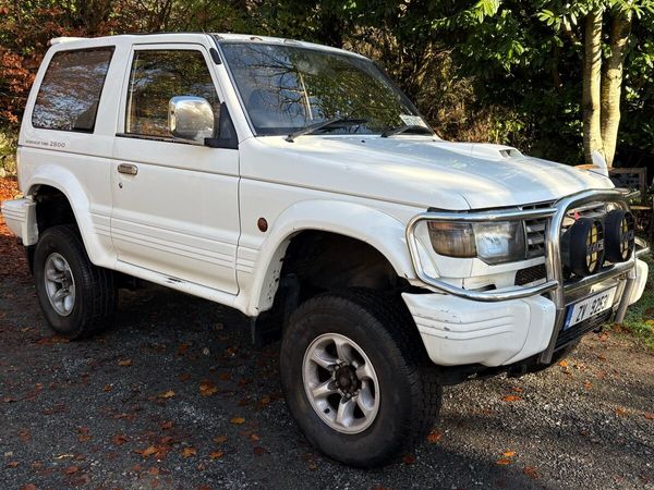Mitsubishi Pajero SUV, Diesel, 1994, White