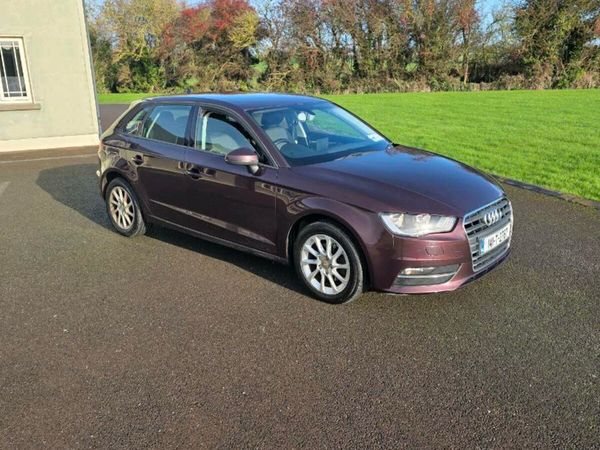 Audi A3 Hatchback, Diesel, 2014, Red