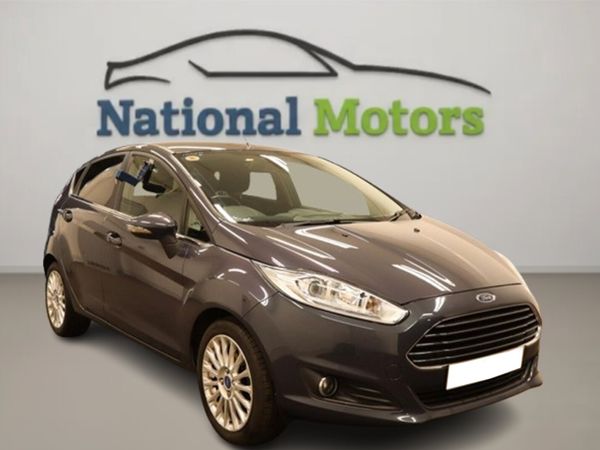 Ford Fiesta Hatchback, Petrol, 2013, Grey