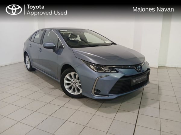 Toyota Corolla Saloon, Petrol Hybrid, 2022, Silver