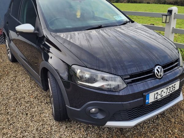 Volkswagen Polo Hatchback, Diesel, 2012, Black