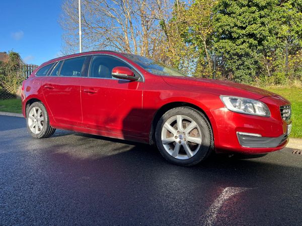 Volvo V60 Estate, Diesel, 2016, Red