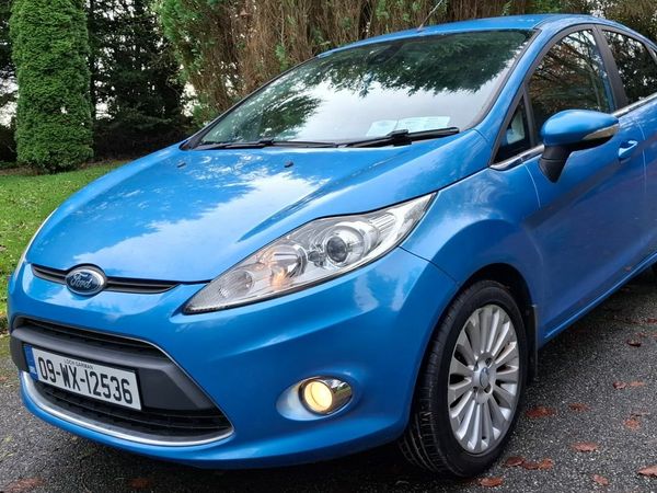 Ford Fiesta Hatchback, Petrol, 2009, Blue