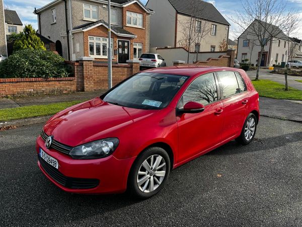 Volkswagen Golf Hatchback, Diesel, 2010, Red
