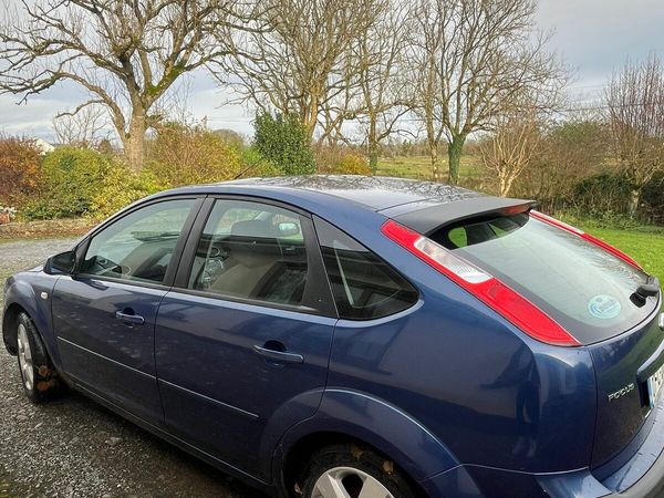 Ford Focus Hatchback, Petrol, 2007, Blue