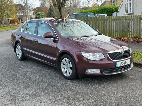 Skoda Superb Saloon, Diesel, 2013, Red