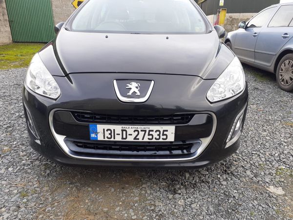Peugeot 308 Hatchback, Diesel, 2013, Black