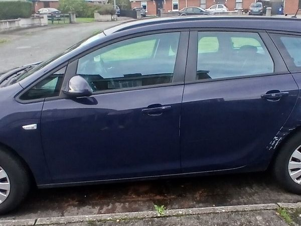 Opel Astra MPV, Diesel, 2014, Blue
