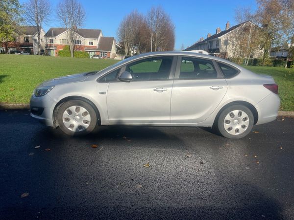 Opel Astra Saloon, Petrol, 2013, Silver