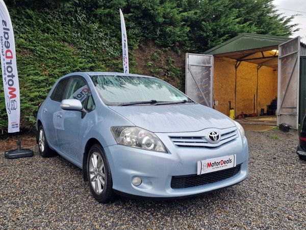 Toyota Auris Hatchback, Petrol, 2011, Blue
