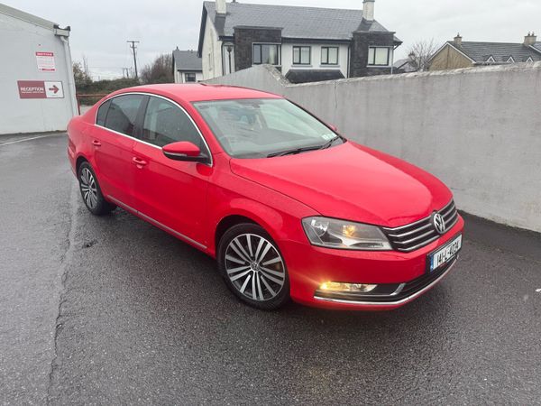 Volkswagen Passat Saloon, Diesel, 2014, Red