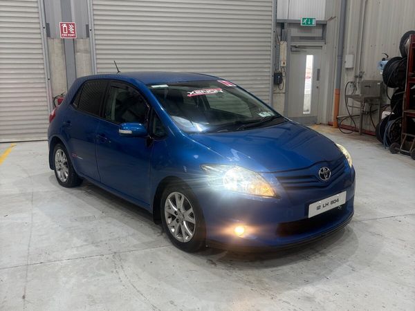 Toyota Auris Hatchback, Diesel, 2012, Blue