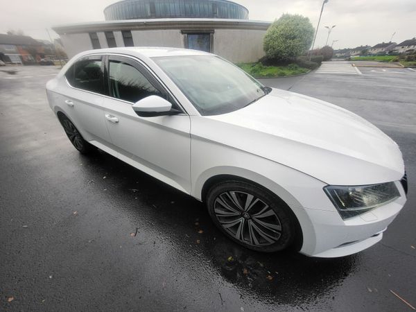 Skoda Superb Saloon, Diesel, 2018, White