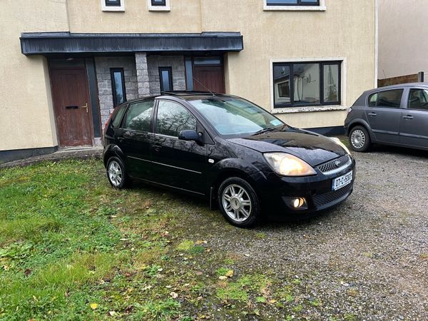 Ford Fiesta Hatchback, Petrol, 2007, Black