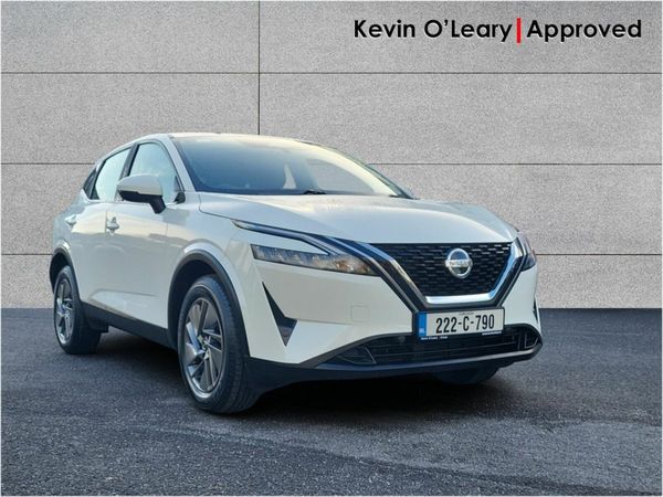 Nissan Qashqai MPV, Petrol, 2022, White