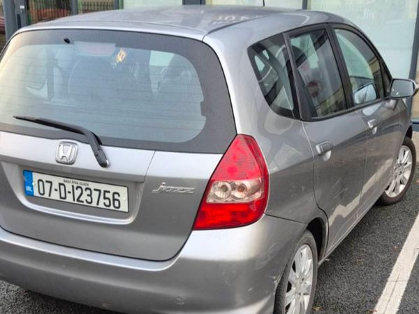 Honda Jazz Hatchback, Petrol, 2007, Silver