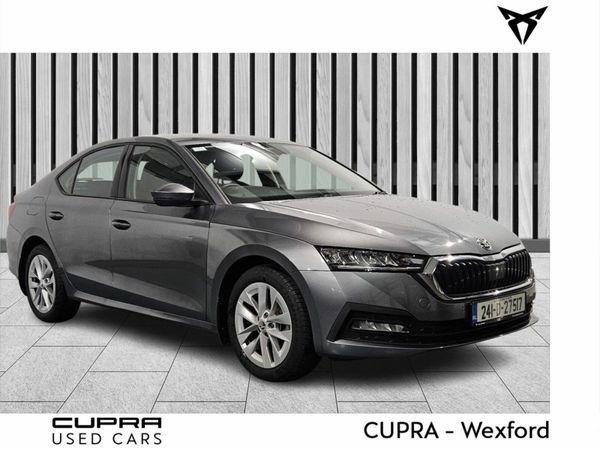 Skoda Octavia Saloon, Diesel, 2024, Grey