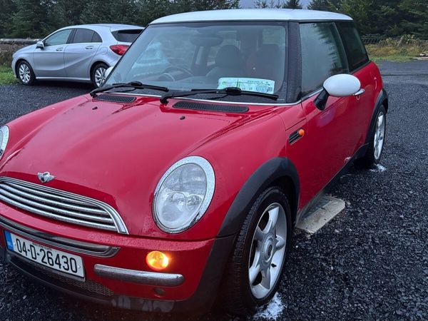 Mini Cooper Hatchback, Petrol, 2004, Red