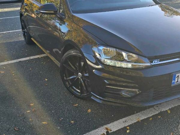 Volkswagen Golf Estate, Diesel, 2019, Black