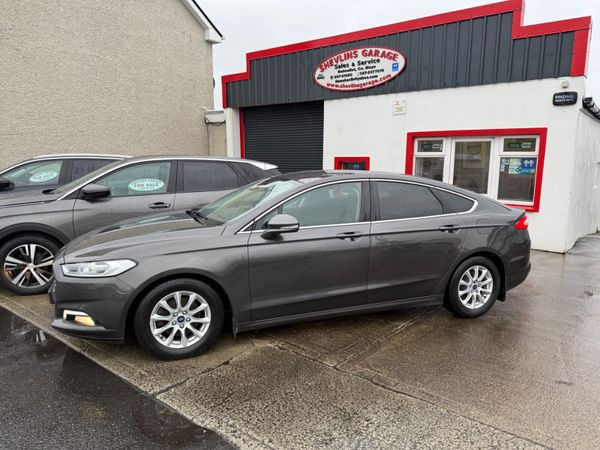 Ford Mondeo Hatchback, Diesel, 2018, Grey