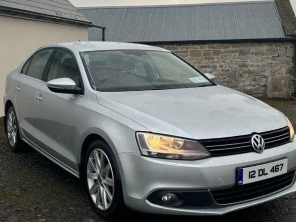 Volkswagen Jetta Saloon, Diesel, 2012, Silver